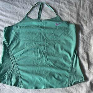 Nike Dri-FIT Ultralight
String Racer Y Tank Top in a seafoam green Size M